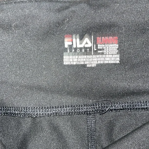 Fila  Sport Running Capris - Picture 2 of 3